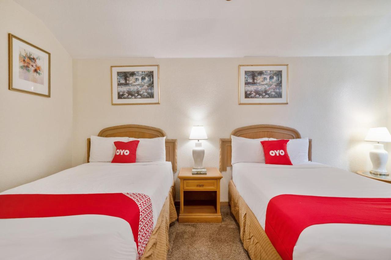 Oyo Hotel Kenedy Downtown - Us 181 Zewnętrze zdjęcie