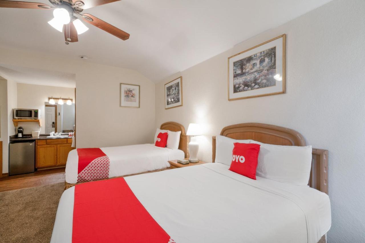 Oyo Hotel Kenedy Downtown - Us 181 Zewnętrze zdjęcie